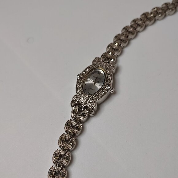 Very Pretty Armitron Now Watch - Picture 13 of 15